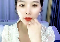 Amateur webcam girl masturbate big dildo