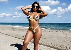 Oiled goddess Rose Monroes opens her tight ass for a long dong