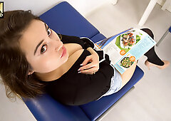 Waiting Room Cleavage - DownblouseJerk