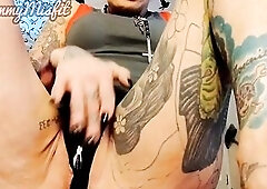 Pizza and twat smacking