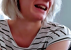 amateur blonde solo webcam