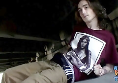 Heterosexual thug Sean Johansen wanks outdoor and spunks