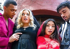 Young (18+) action with elite River Lynn and Amber Summer from Sis Swap