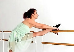 Redhead Zlata doing standing bridges