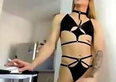 Webcam Smoking Shemale