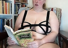 Australian BBW with big boobs gives blowjob