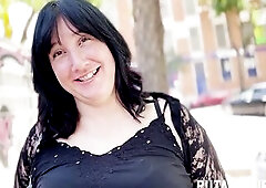 Mommys too craves wang