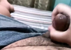 Pinoy na malibog nagjakol sa bahay