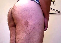 Thick butt Upsy12, keep getting bigger that rump honey