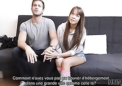 HUNT4K. Angella Christin de la estación de autobuses llega al servicio