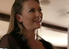 Husband Allows His Slut Wife Erotic Massage and Hardcore Fuck