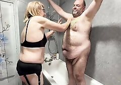 Maid Jayne washes Lanista Bear making sure that guy's all clean and willing for a session. Smack testing his schlong and his butt aperture to mak