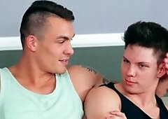 SeanCody.com: American Riley is so muscle twink