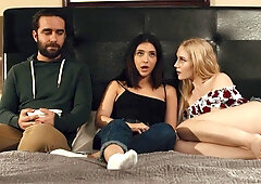 Emma Jane And Jane Hot - Jane & Emma Enjoying A Threesome Together