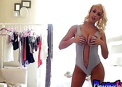 Platinum blonde teen Sabrina Nichole reveals her massive natural boobs
