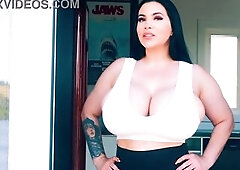 Curvy dominant-bitch has some enjoyment