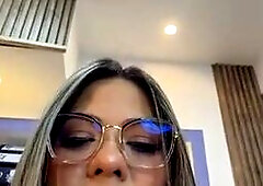 isabella_horney_ - Live Webcam Show 2026-05-27