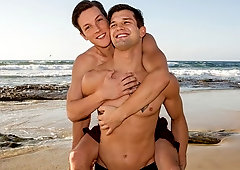 Brysen and Cole enjoying acrobatic anal, all sweaty