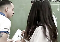 Limon Institute, Chapter 1: The math teacher teaches 2 classmates to share in a very peculiar way.