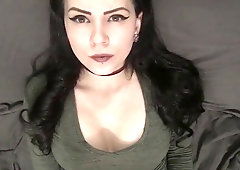 Brunette dyke wants to strip and fuck on cam