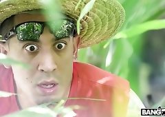 Hot babe Valerie Kay loves a good fuck and her ass is perfectly spherical