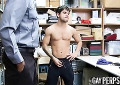 Caught thief gets banged as a bargain to escape trouble