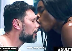 Ana Foxxx And Siri Dahl 3-Way WIth Possessive Hubby!