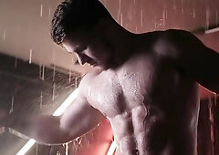 Young Wet Muscle Show (no Nudity)