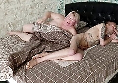 Zona901 gives a mouthful of cum in this wild fap house session