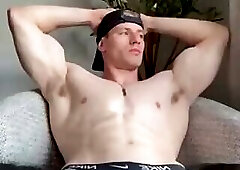 Muscled blonde hunk pit flex