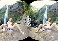 Yanks VR Verronica Masturbating