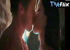 Sunny Leone Booty, Titties Scene in Karenjit Kaur: The Untold Story Of Sunny Leone