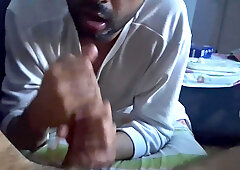 Fat Arab Trouser snake Suck off