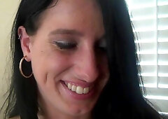 Street Blowjobs - Nikki pussy eating