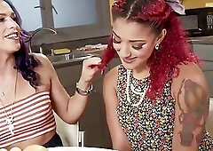 Dude has looks of woman and copulates with hetero girl