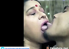 New Instagram Viral Chubby stepmom’s desi outdoor sex with her stepson