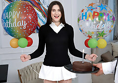 Jane White VR Porn: Stepdad's Birthday Magic - VirtualTaboo