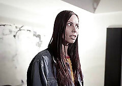 Aidra Fox, Abigail Mac In hits A string