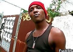 White dude gets cock sucked by thug