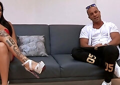 Amateur brunette teen blowjob and cumshot