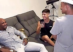 Piru do meu padrasto e seu amigo dotadao na noite de natal Tom Black, Patrick Jesus, Vitor G