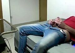 Youngster Dude Jerks In His Guest Room Until He Finishes Off