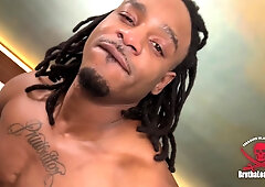 He glides in his fat meatpipe