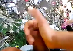 Sega e sborrata all'aperto