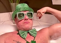 St. Patrick's naughty leprechaun Dom Rod gets steamy in the shower