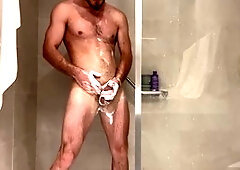 Do you enjoy watching guys in the shower? jerk off on vacation in a motel