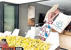 Large Bazookas & Booty Black Teen Vagina Railed Coarse In Wild Interracial Hookup