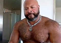 Alex mart and scruffy lobo 1