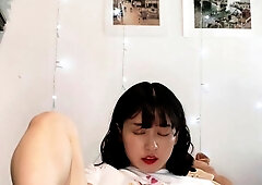 Asian slut fingers and toys with hitachi magic wand in hd