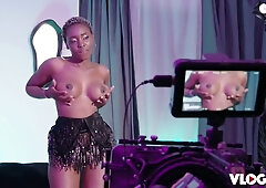Busty Ebony Sex Desires Fulfilled - Zaawaadi